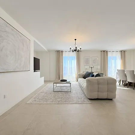 Magnifique Maison Avec Pisicne *